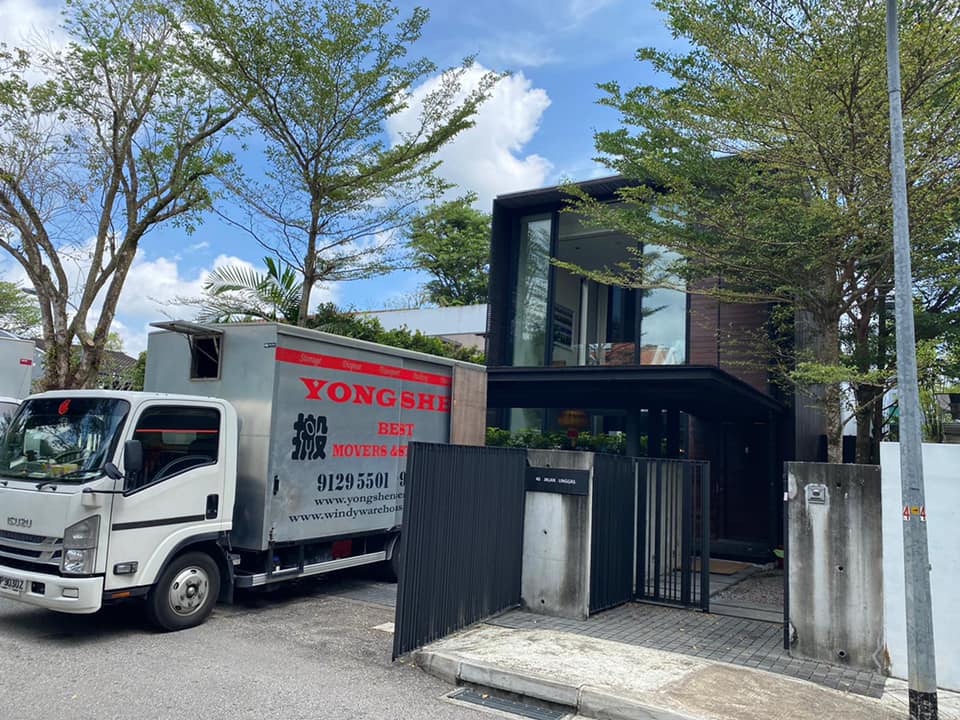 Yong Shen Movers