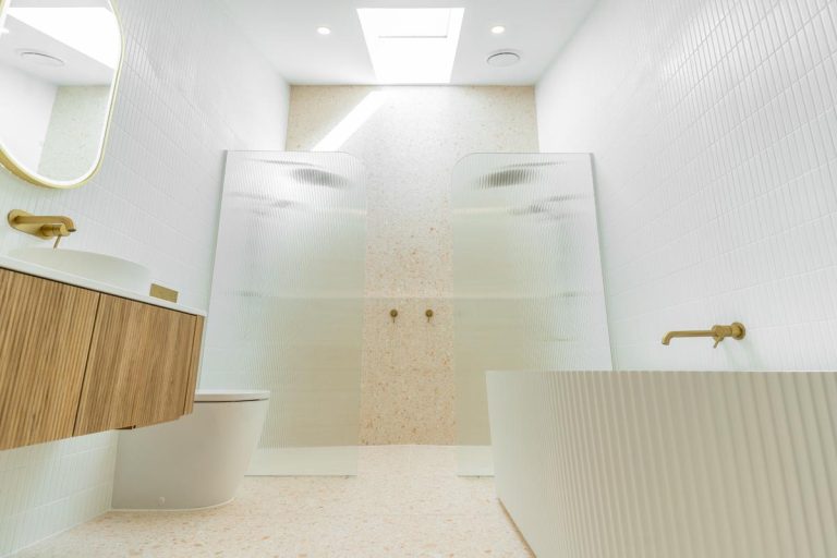 bathroom renovations in Moorabbin