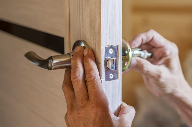 mobile locksmith services in Lake Worth FL